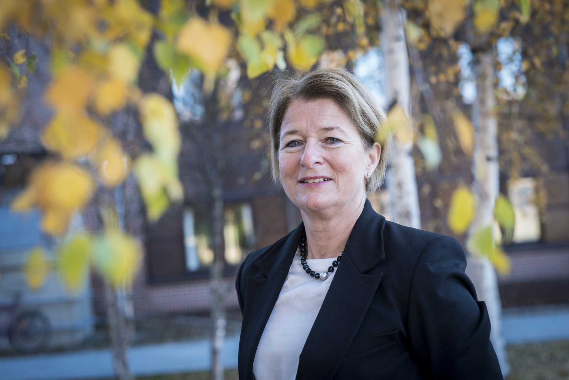 – Fakultetene har veldig ulik størrelse, men alle har én stemme inn i ledergruppa. Det oppleves som urettferdig, sier UiT-rektor Anne Husebekk. Foto: UiT