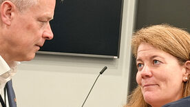 Bildet er fra oppstarten av forhandlingene i 2026 med statens personaldirektør Bente J. Kraugerud og Steinar Sæther (Unio). Foto: Julia Loge