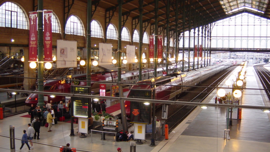 Togstasjonen Gare du nord i Paris foto Ignis CC BY-SA 3.0