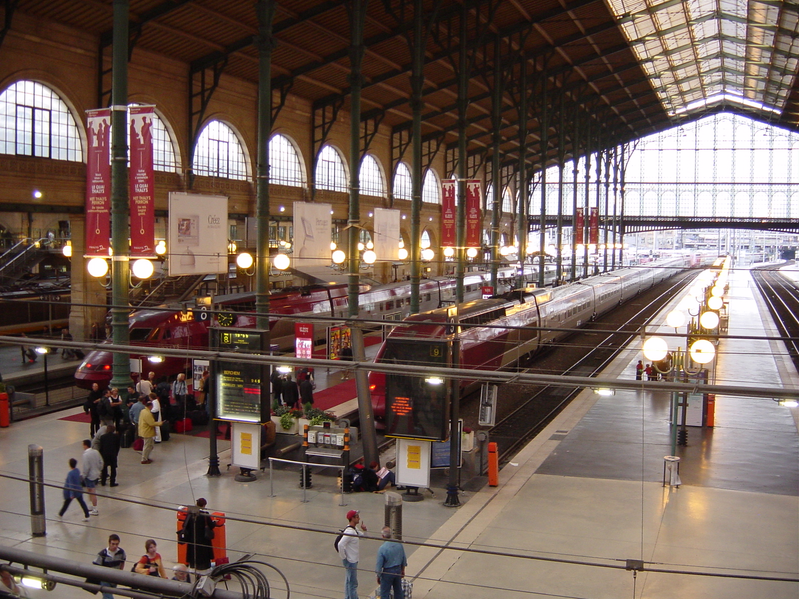 Togstasjonen Gare du nord i Paris foto Ignis CC BY-SA 3.0