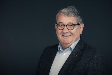 Riksrevisor Per-Kristian Foss legger fram undersøkelsene. Foto: Riksrevisjonen/Ilja Hendel