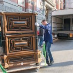 Flytting av møbler fra Kunstindustrimuseet. Foto: Nasjonalmuseet