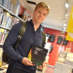 Alle er samde om at norske studentar lærer best på norsk, likevel er stadig meir av pensum på engelsk