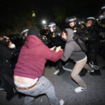 Politiet skyter gummikuler mot Gaza-demonstranter på universitet i Los Angeles